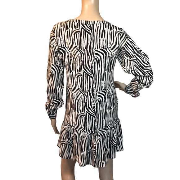 Betsey Johnson Size XS NWT Black White Zebra Print Ruffle Hem Dress (042) - Picture 6 of 11